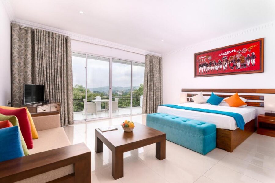 Hiking In The Beautiful Knuckles Mountain Range, Sri Lanka