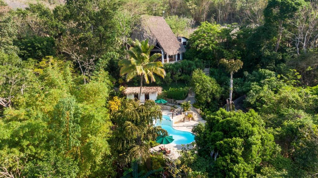 A Guide To Flores Guatemala: Why I Loved This Maya Town