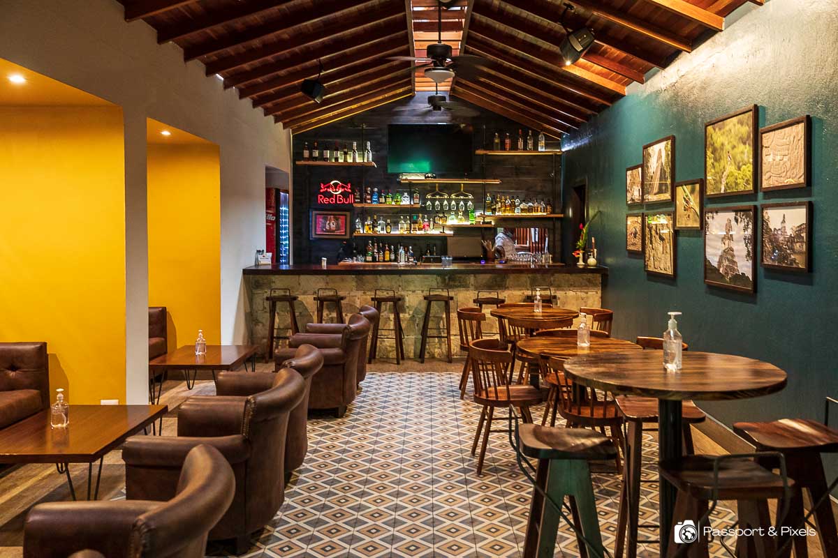 The bar area at Jungle Lodge Tikal